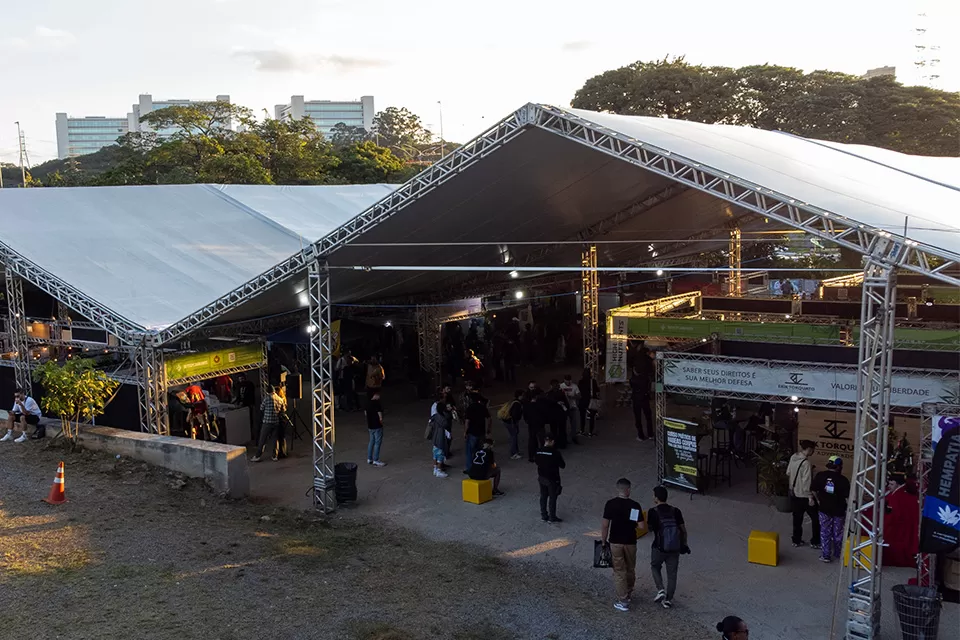 FEIRA DE EXPOSIÇÃO - 01